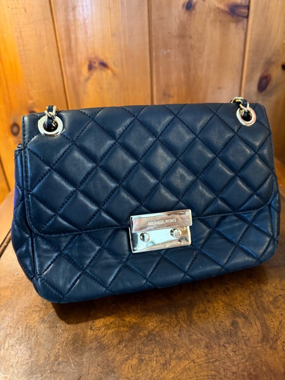 Michael Kors Sloan Large Quilted
Leather two way bag Shoulder Bag/CrossbodyBlack